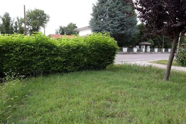 casa indipendente in vendita a Cento in zona Casumaro