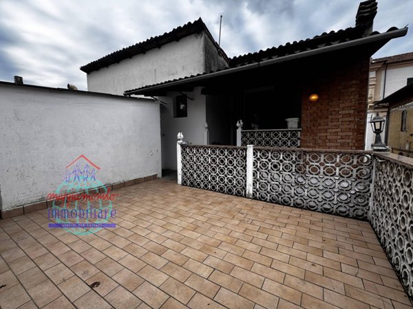 appartamento in vendita a Cento in zona Renazzo