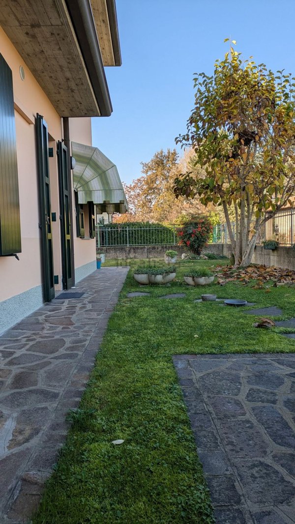 appartamento in vendita a Cento