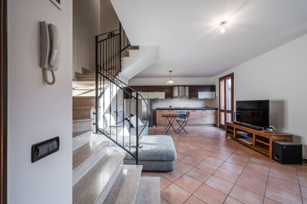 appartamento in vendita a Cento in zona Renazzo