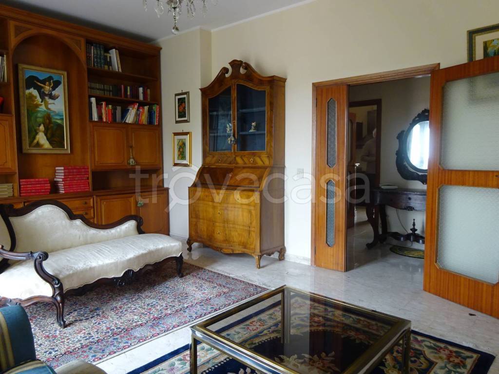 appartamento in vendita a Cento