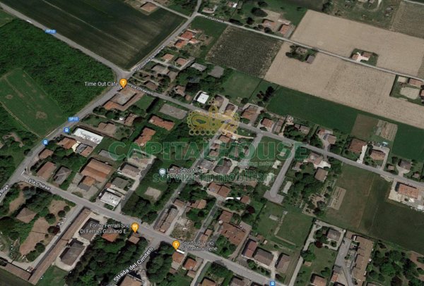 appartamento in vendita a Cento in zona Alberone