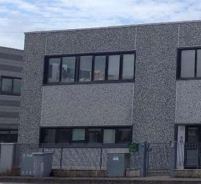 locale di sgombero in vendita a Cento