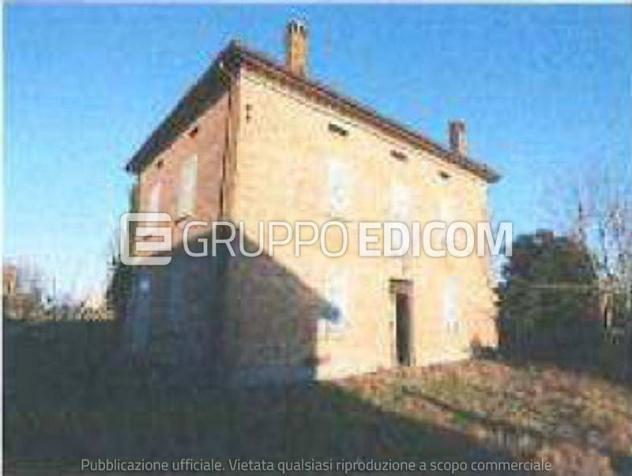 casa indipendente in vendita a Cento in zona Renazzo