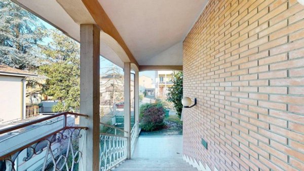 casa indipendente in vendita a Cento