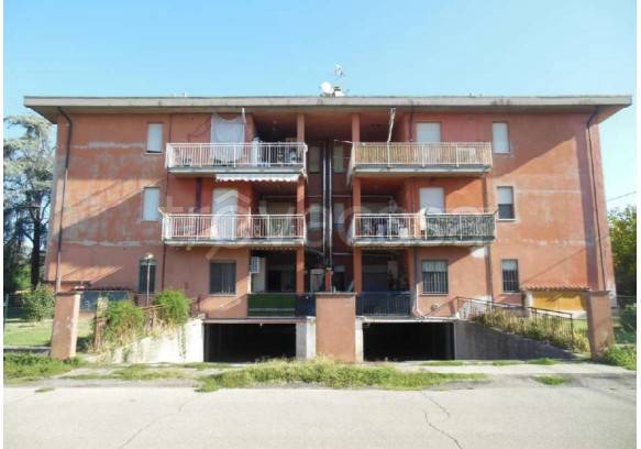 appartamento in vendita a Cento