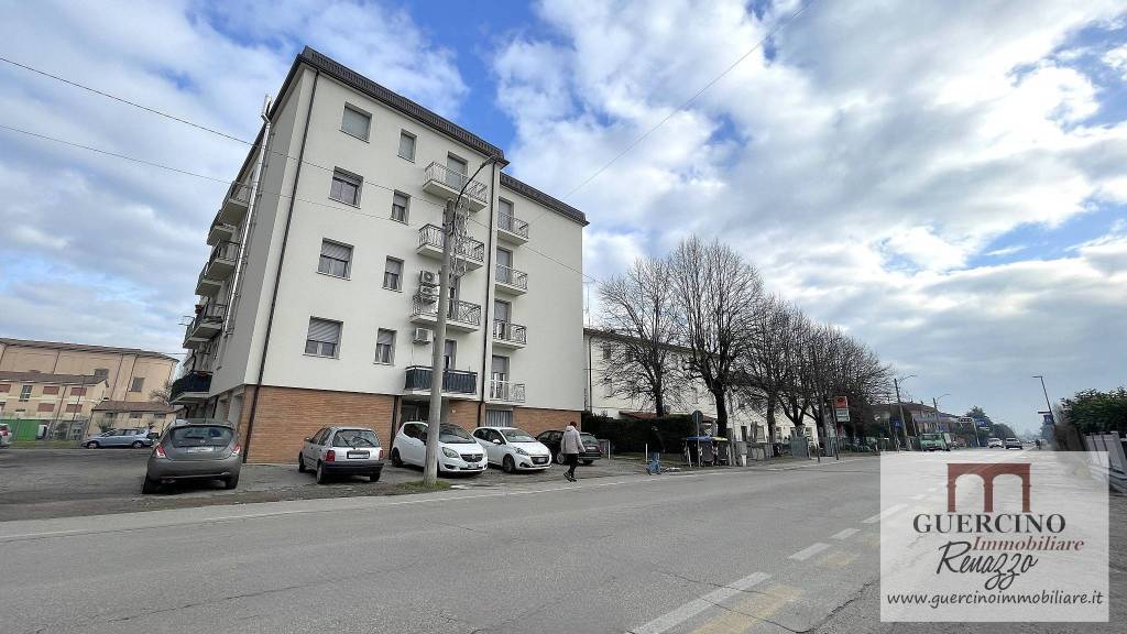 appartamento in vendita a Cento in zona Renazzo