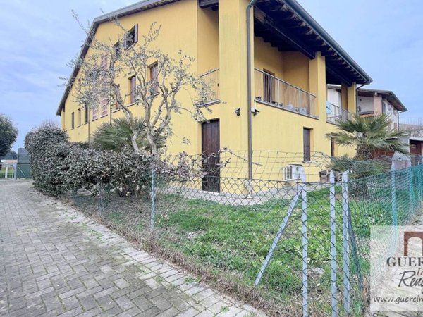 appartamento in vendita a Cento in zona Renazzo