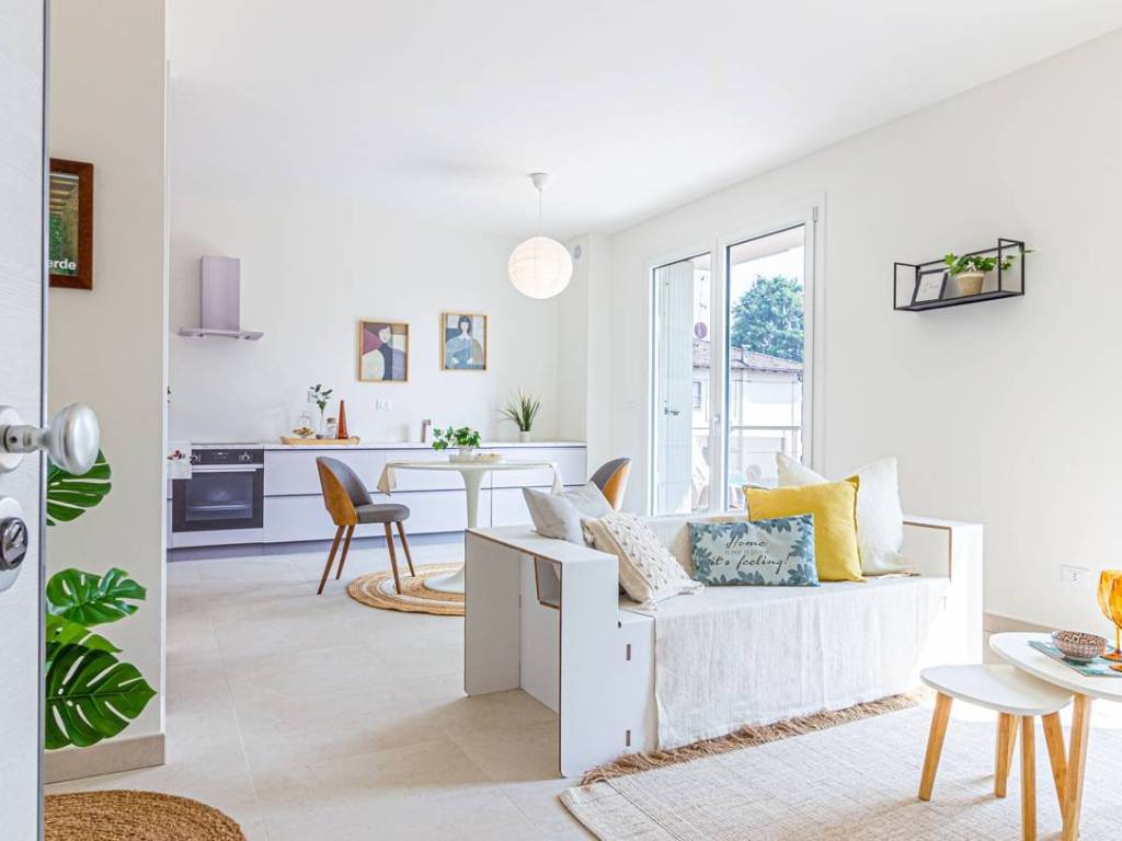 appartamento in vendita a Cento in zona Corporeno