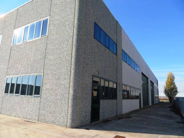 terreno edificabile in vendita a Cento in zona Renazzo