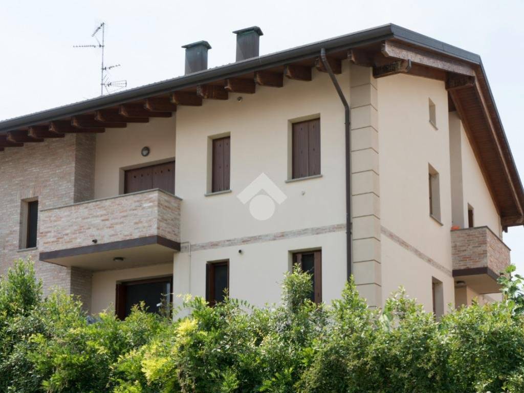 appartamento in vendita a Cento
