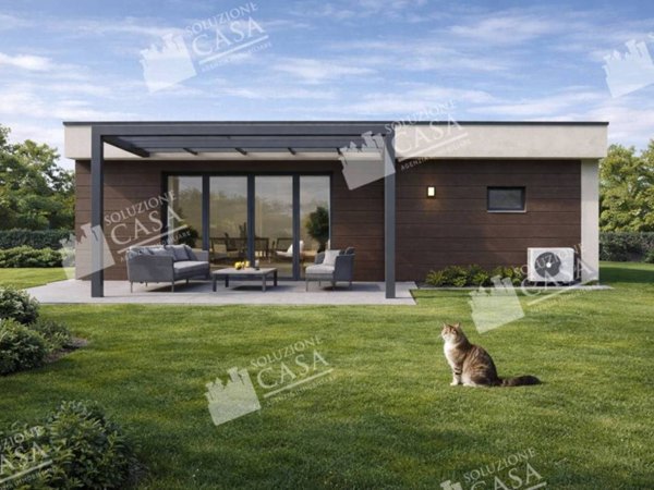 casa indipendente in vendita a Cento