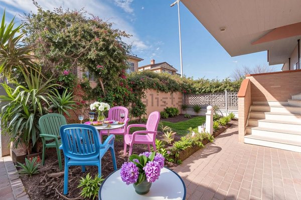 appartamento in vendita a Cento in zona Renazzo