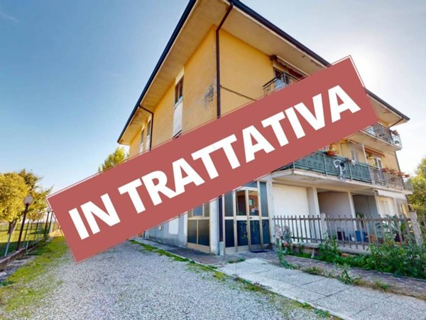 appartamento in vendita a Cento in zona Casumaro