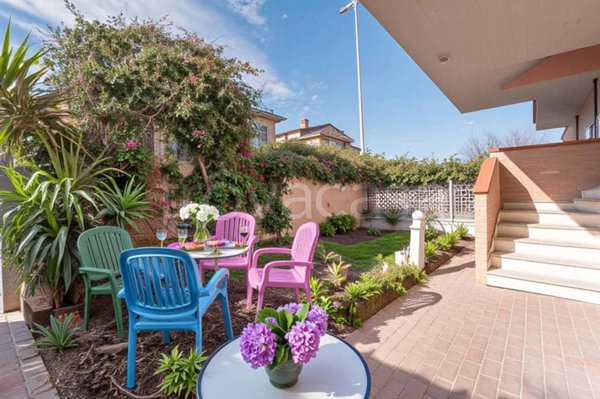 appartamento in vendita a Cento in zona Renazzo