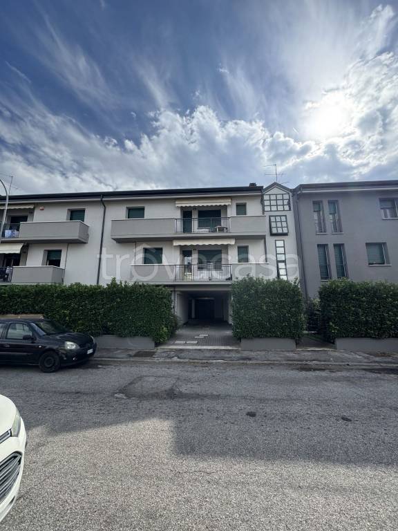 appartamento in vendita a Cento