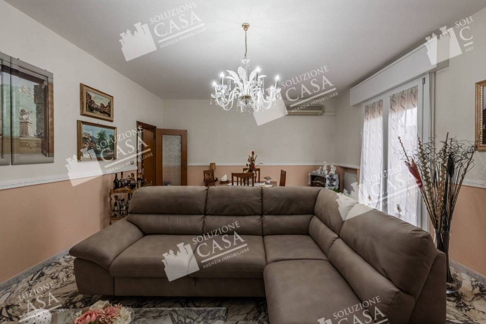 appartamento in vendita a Cento