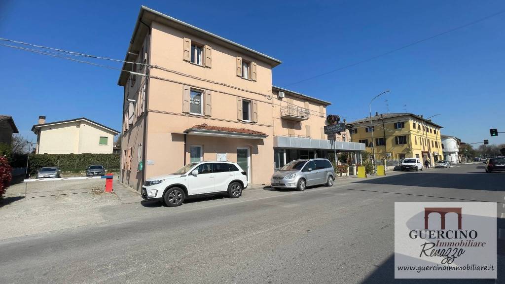 appartamento in vendita a Cento in zona Renazzo