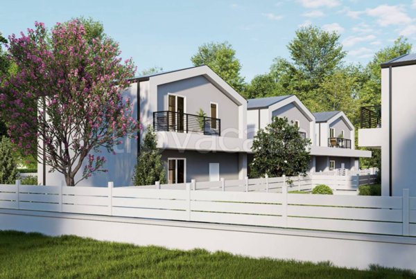 casa indipendente in vendita a Cento