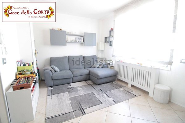 casa indipendente in vendita a Cento