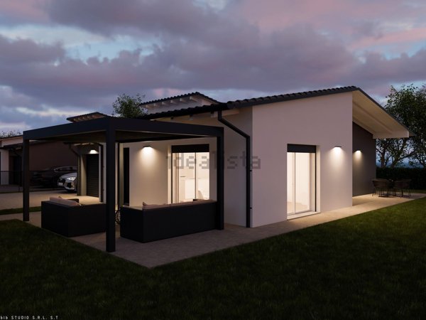 casa indipendente in vendita a Cento