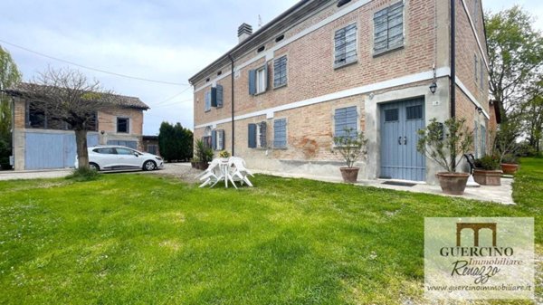casa indipendente in vendita a Cento in zona Alberone