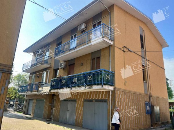 appartamento in vendita a Cento