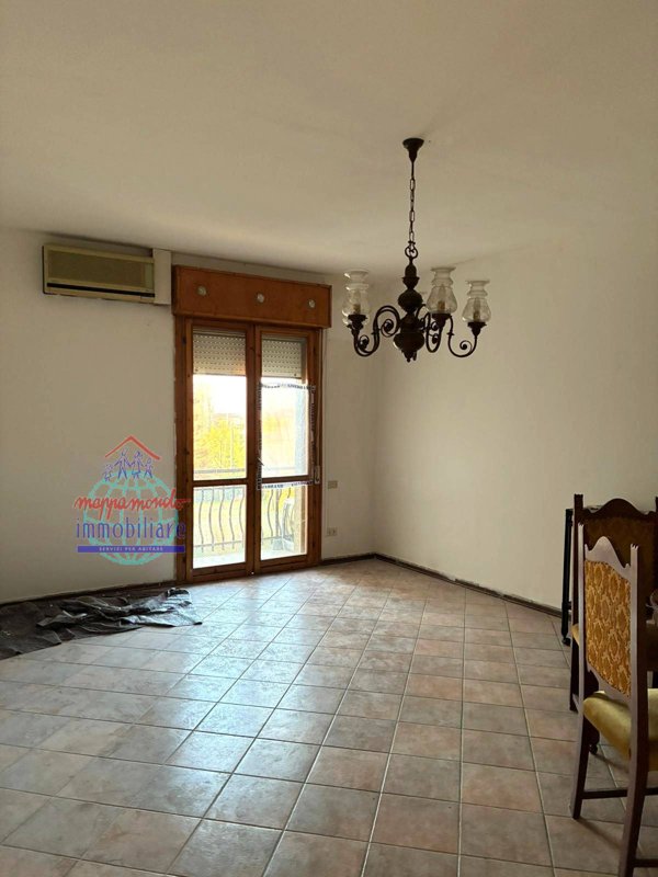 appartamento in vendita a Cento in zona Buonacompra