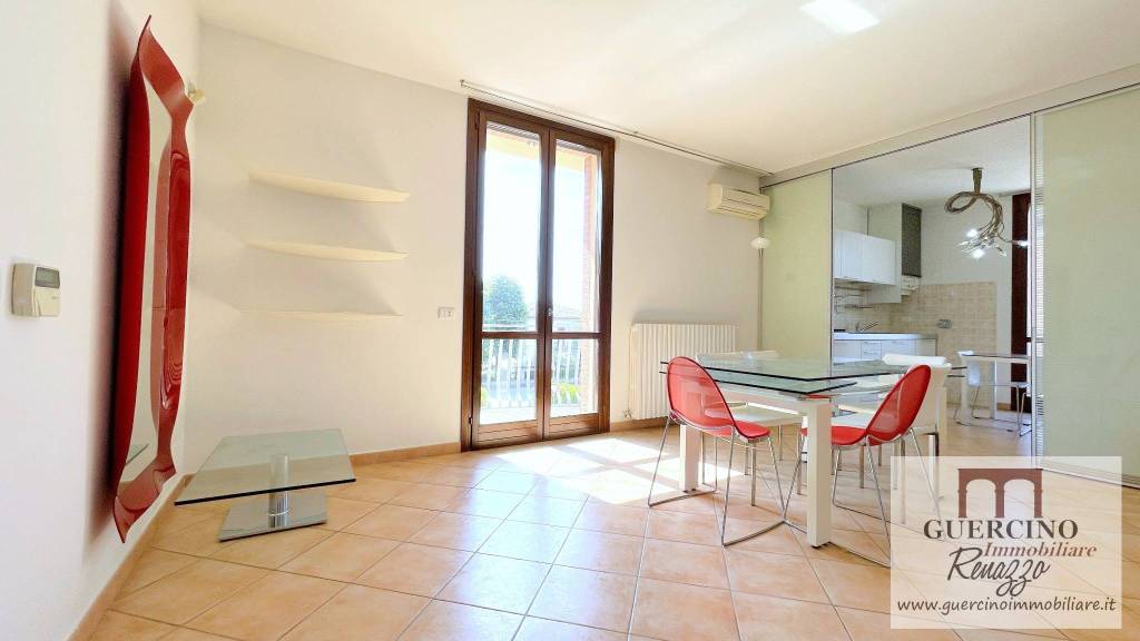 appartamento in vendita a Cento in zona Renazzo