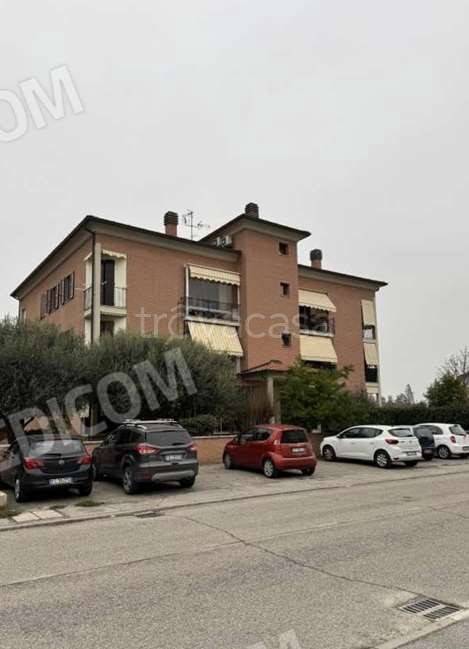 appartamento in vendita a Cento in zona Renazzo