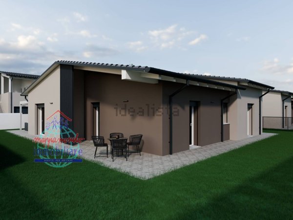 casa indipendente in vendita a Cento