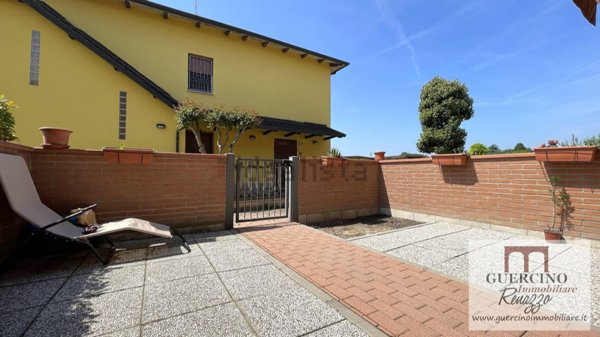 casa indipendente in vendita a Cento in zona Renazzo