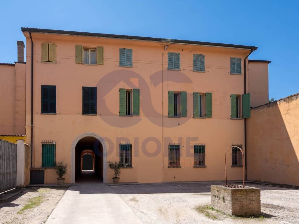 appartamento in vendita a Cento