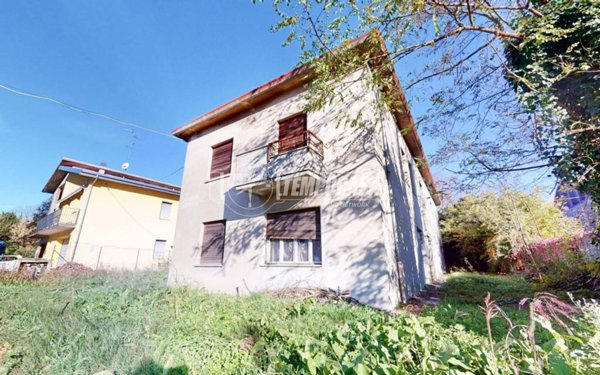 casa indipendente in vendita a Cento in zona Alberone