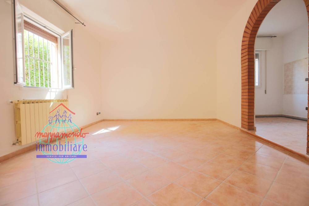 casa indipendente in vendita a Cento