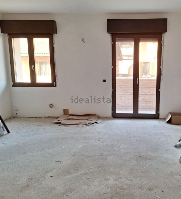 appartamento in vendita a Cento in zona Crocetta