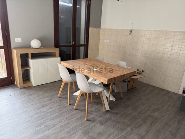 appartamento in vendita a Cento in zona XII Morelli