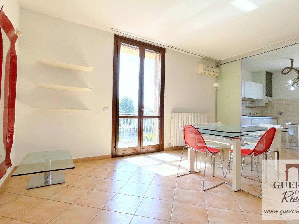 appartamento in vendita a Cento in zona Renazzo