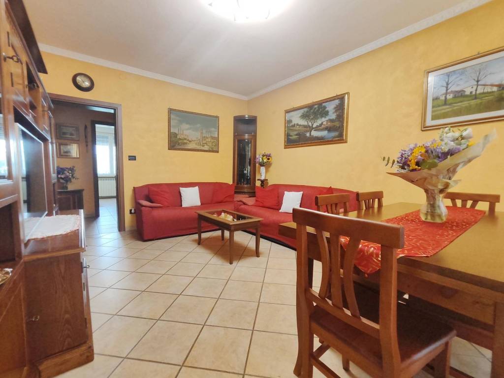 appartamento in vendita a Cento