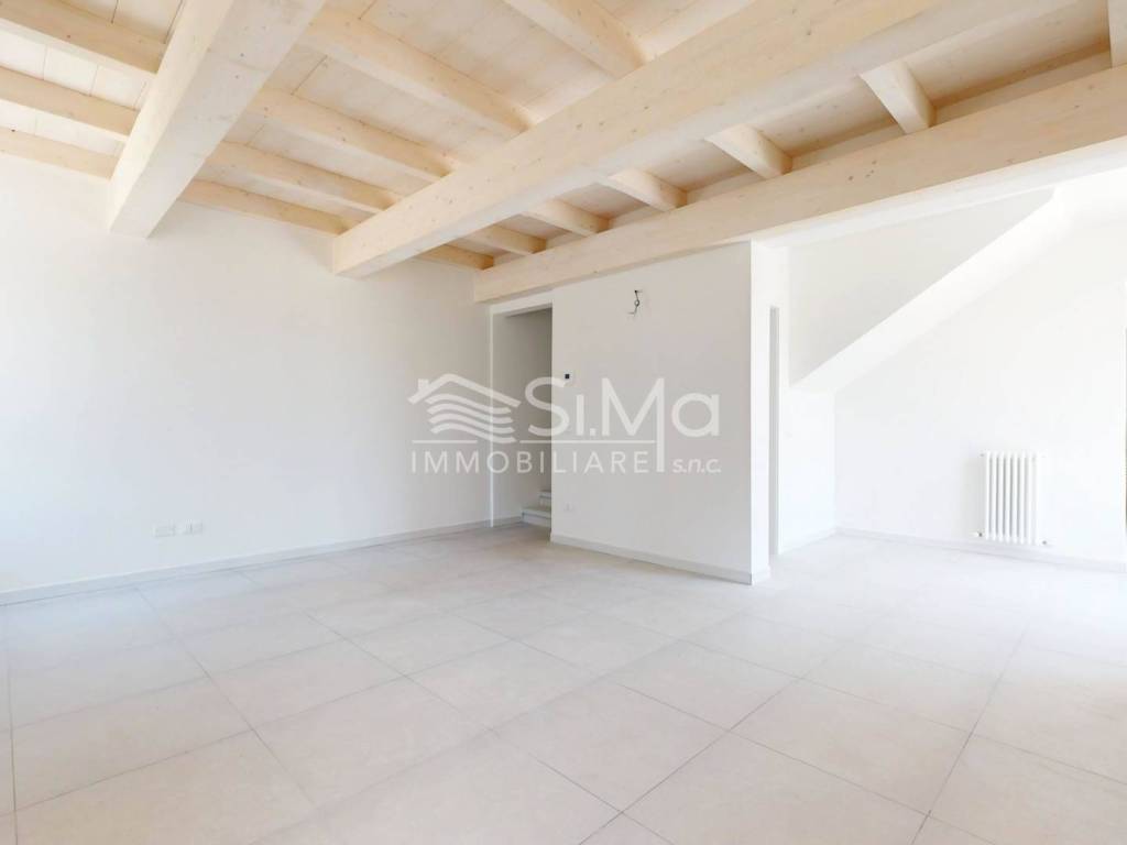 casa indipendente in vendita a Cento in zona Renazzo