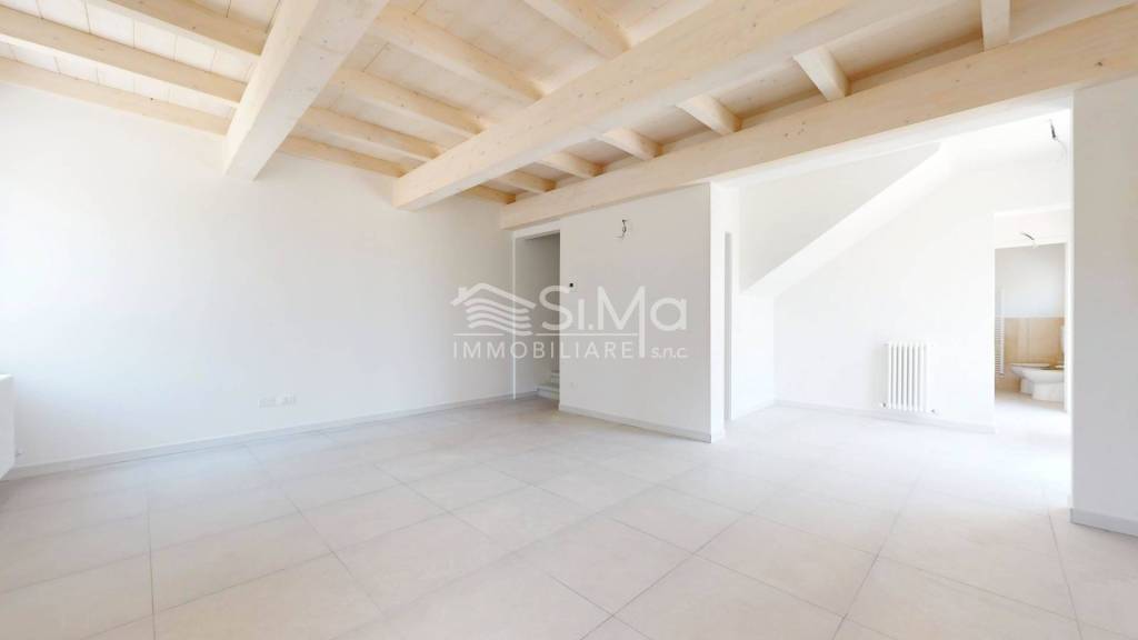 casa indipendente in vendita a Cento in zona Renazzo