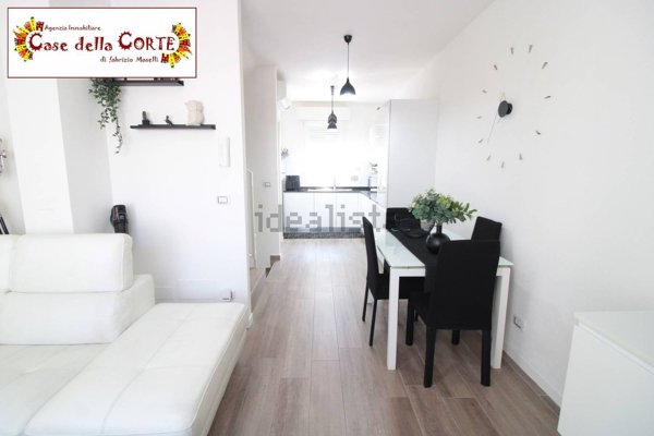 casa indipendente in vendita a Cento