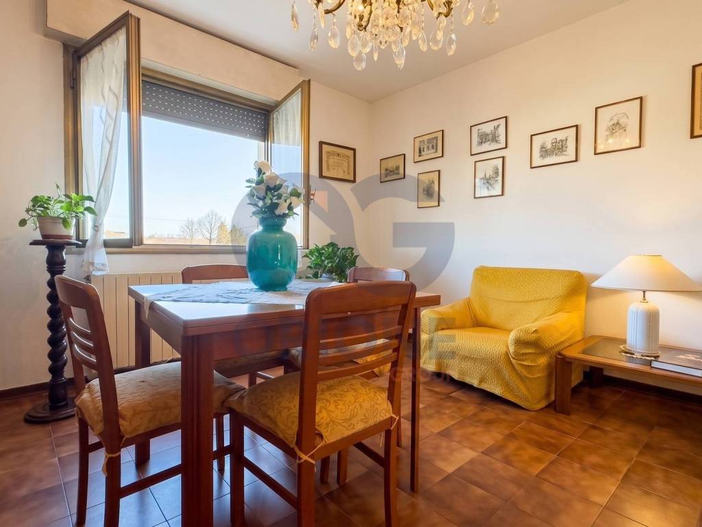 appartamento in vendita a Cento in zona Renazzo