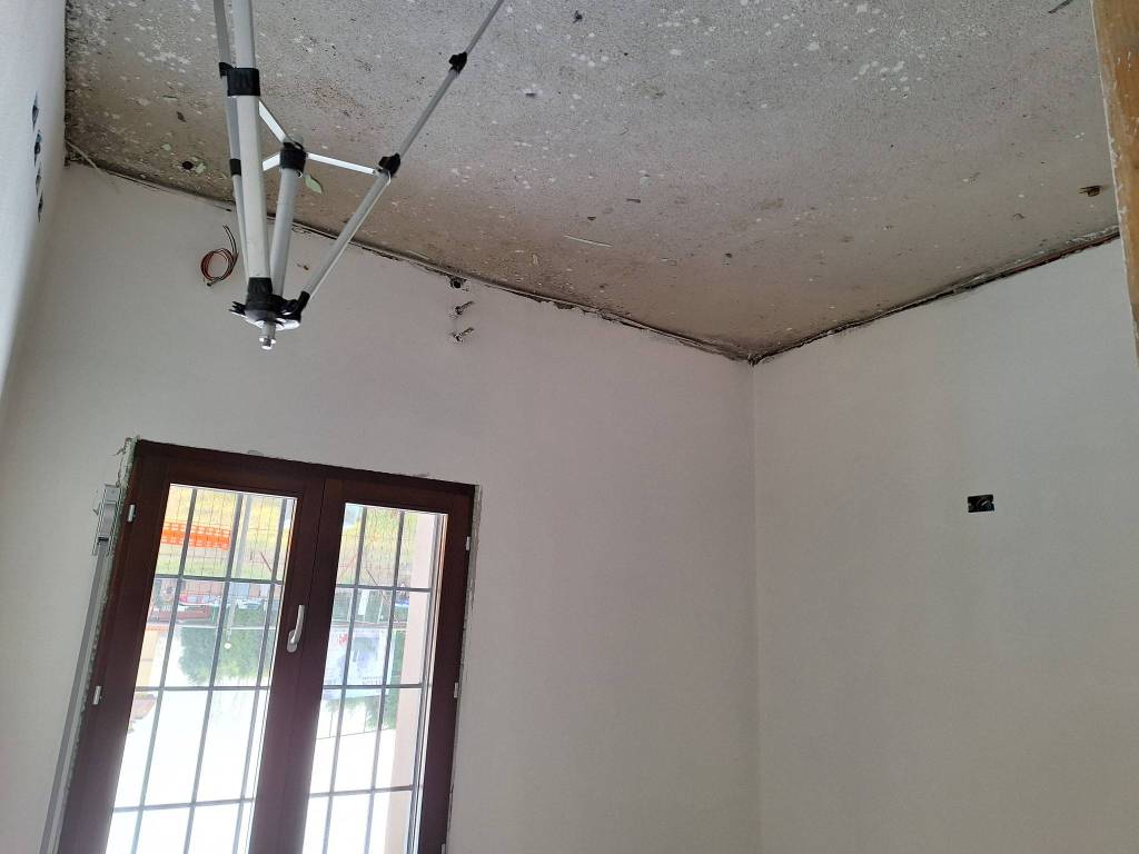 appartamento in vendita a Cento in zona Molino Albergati