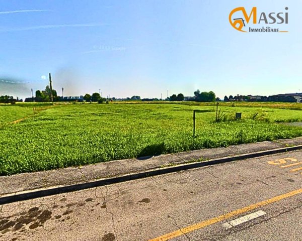 terreno agricolo in vendita a Cento in zona Renazzo