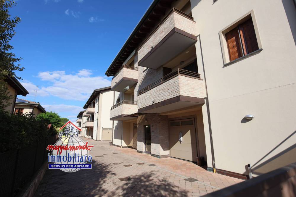 appartamento in vendita a Cento