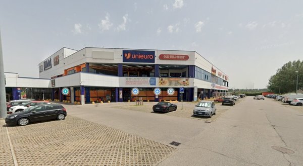 ufficio in vendita a Cento