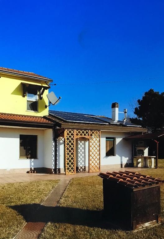 casa indipendente in vendita a Codigoro in zona Italba