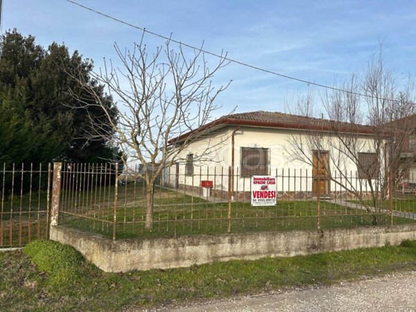 casa indipendente in vendita a Codigoro in zona Pontelangorino