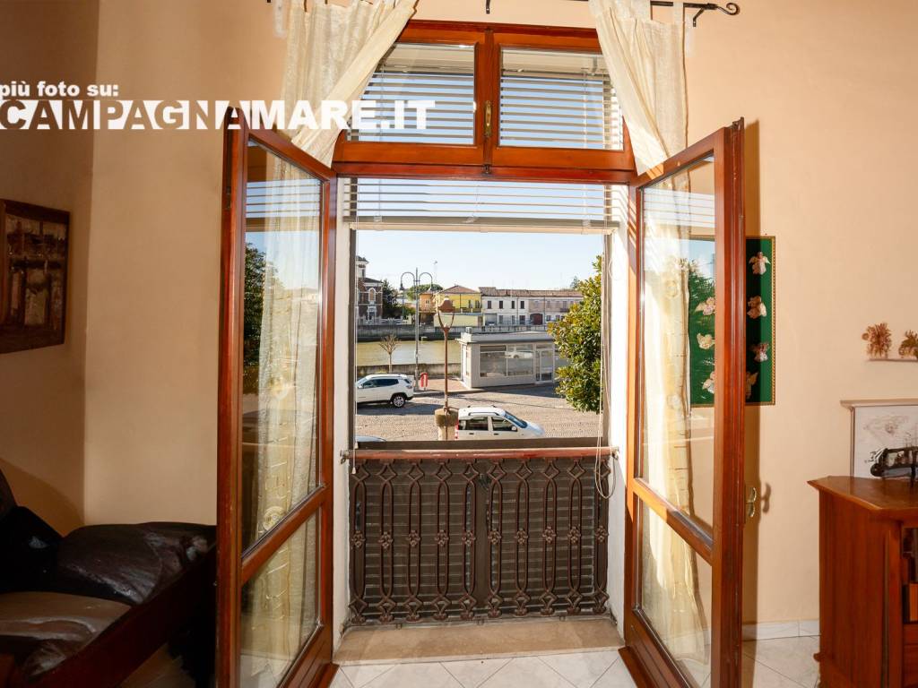 appartamento in vendita a Codigoro in zona Volano